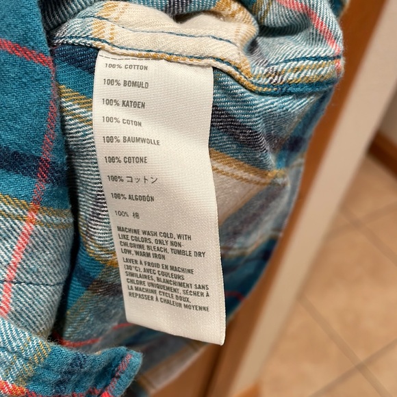 Hollister size XS flannel button up. - Picture 4 of 5